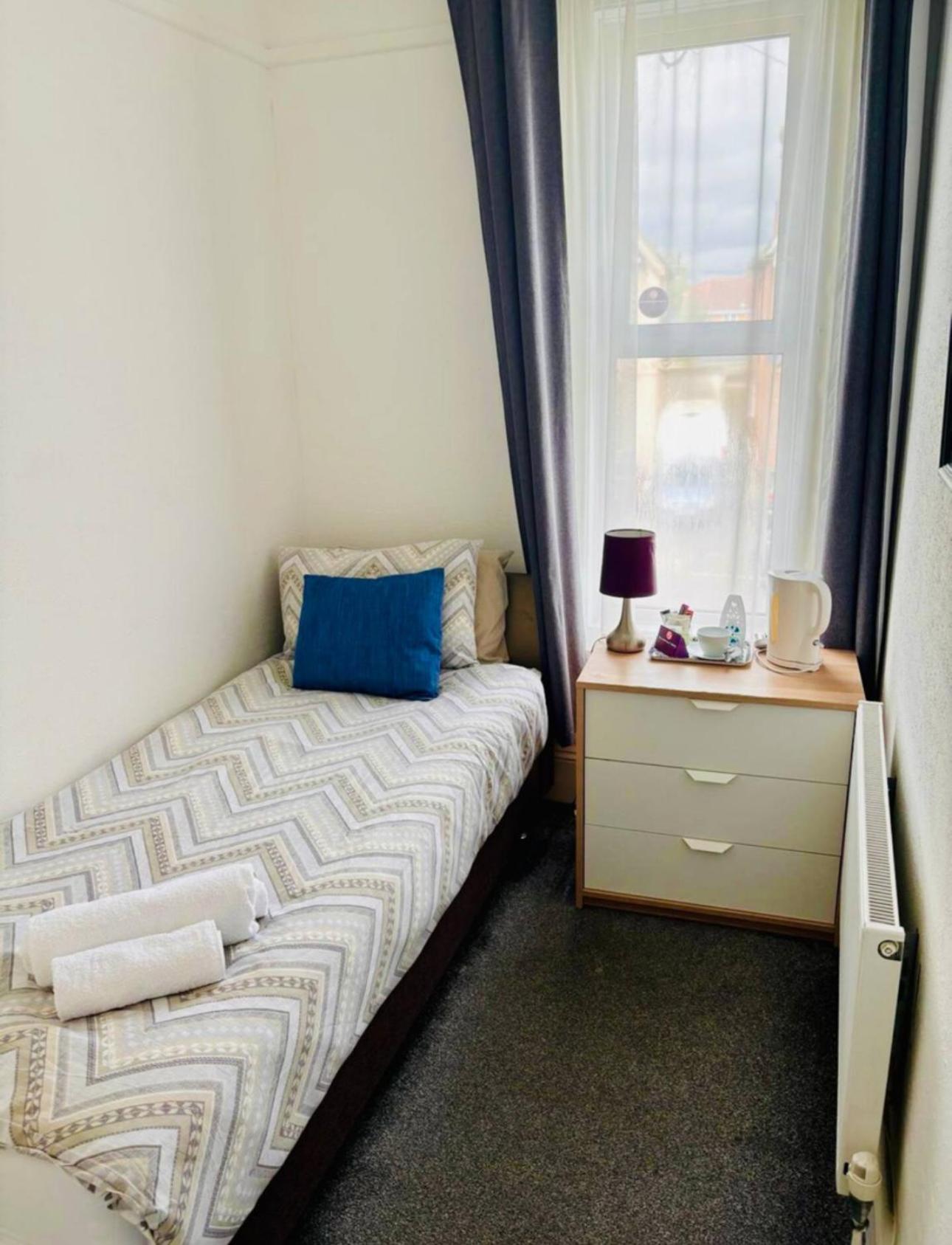 St Joseph'S Guest House Саутхамптън Екстериор снимка